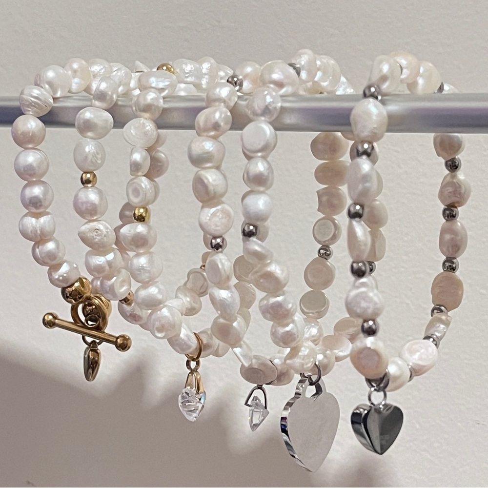 Set of 6 Freshwater Pearl Bracelet 💗